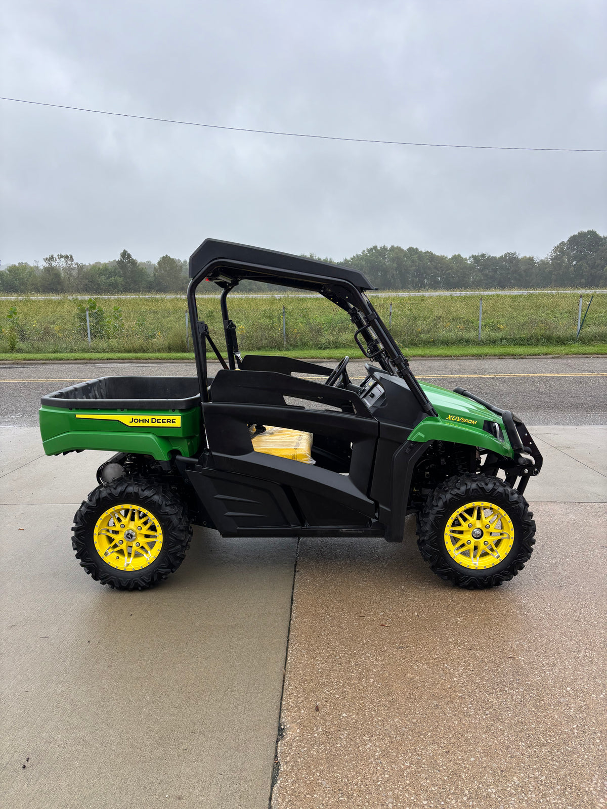 Used 2021 John Deere Gator XUV590M Side by Side