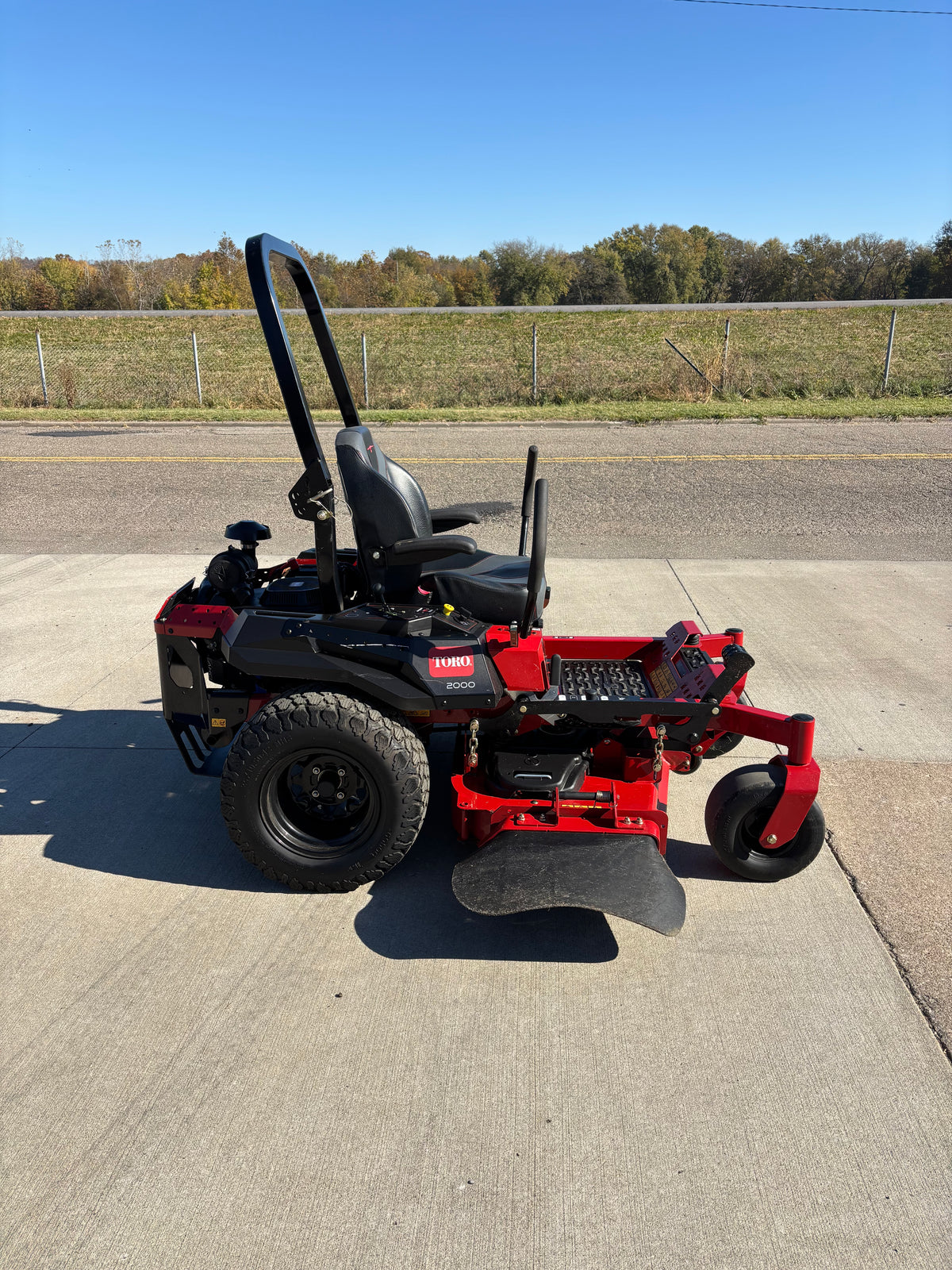 Used Toro Z Master 2000 Series Zero Turn Mower