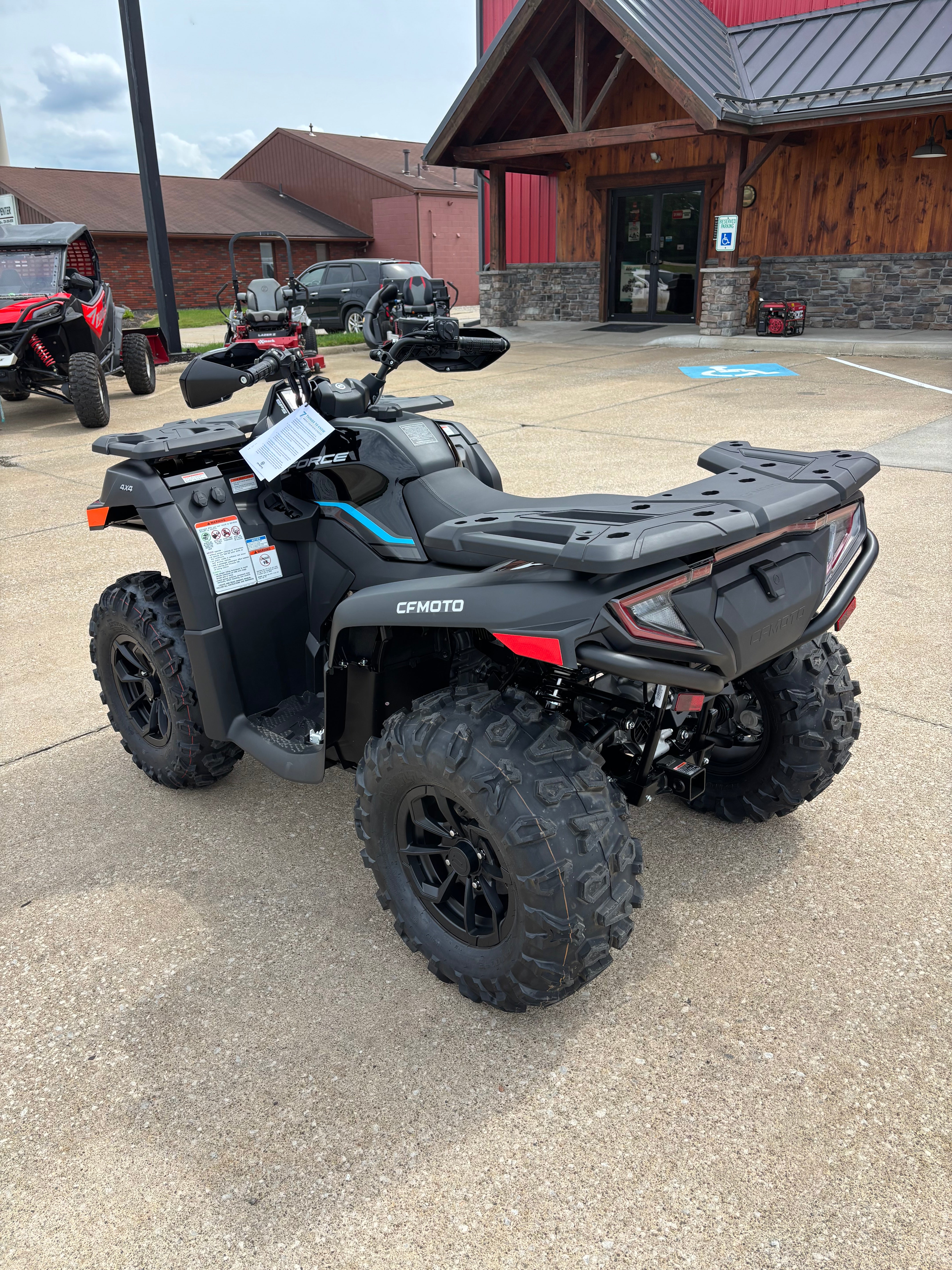 2026 Cfmoto Cforce 600 Black
