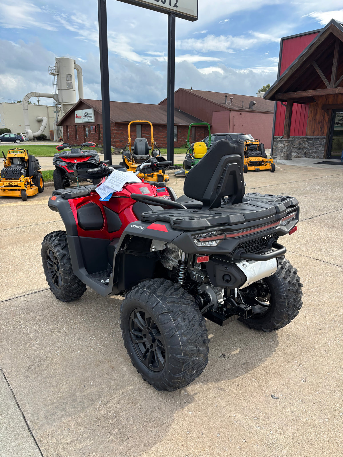 2027 CFMoto CFORCE 1000 Touring Bordeaux Red