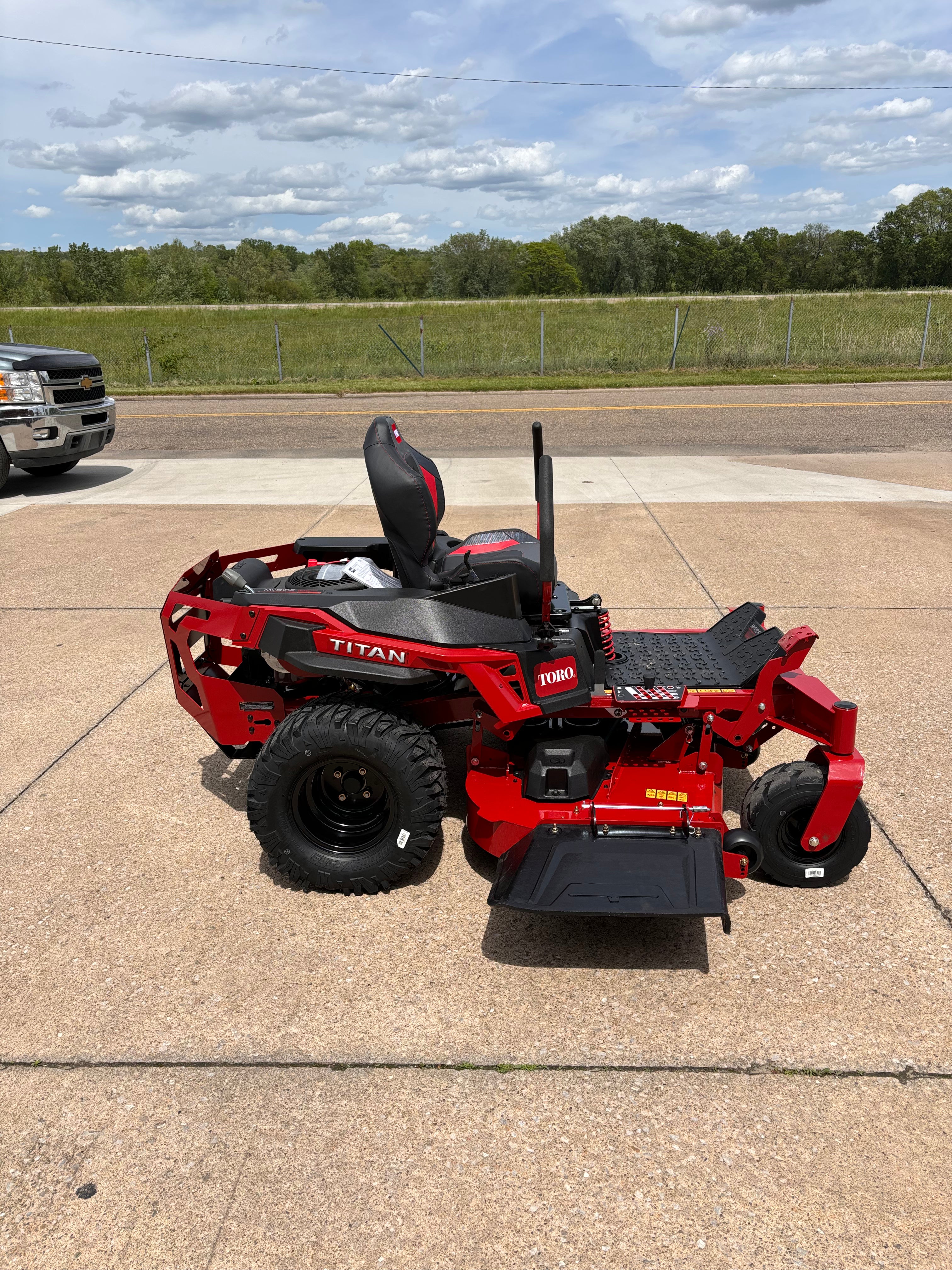 Toro Titan 60'' Zero Turn Mower W Suspension Kohler Engine Toro Titan 60'' Zero Turn Mower W Suspension Kohler Engine