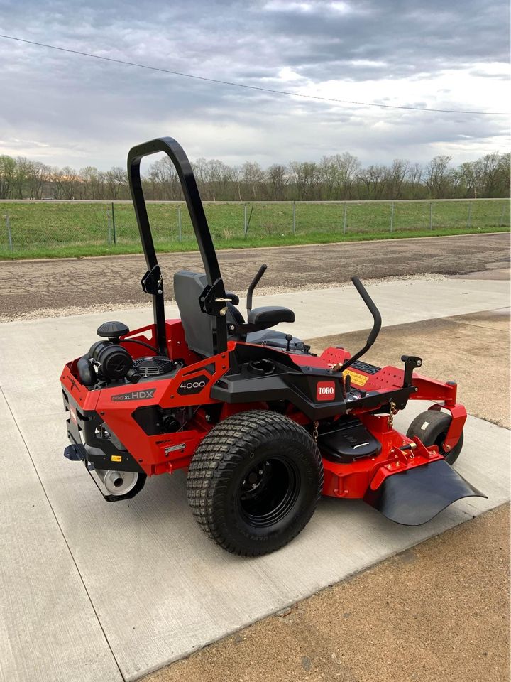 Toro discount professional mowers