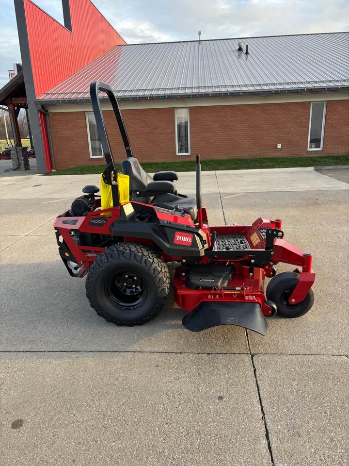 Toro Z Master 4000 HD Commercial Zero Turn Mower | 60