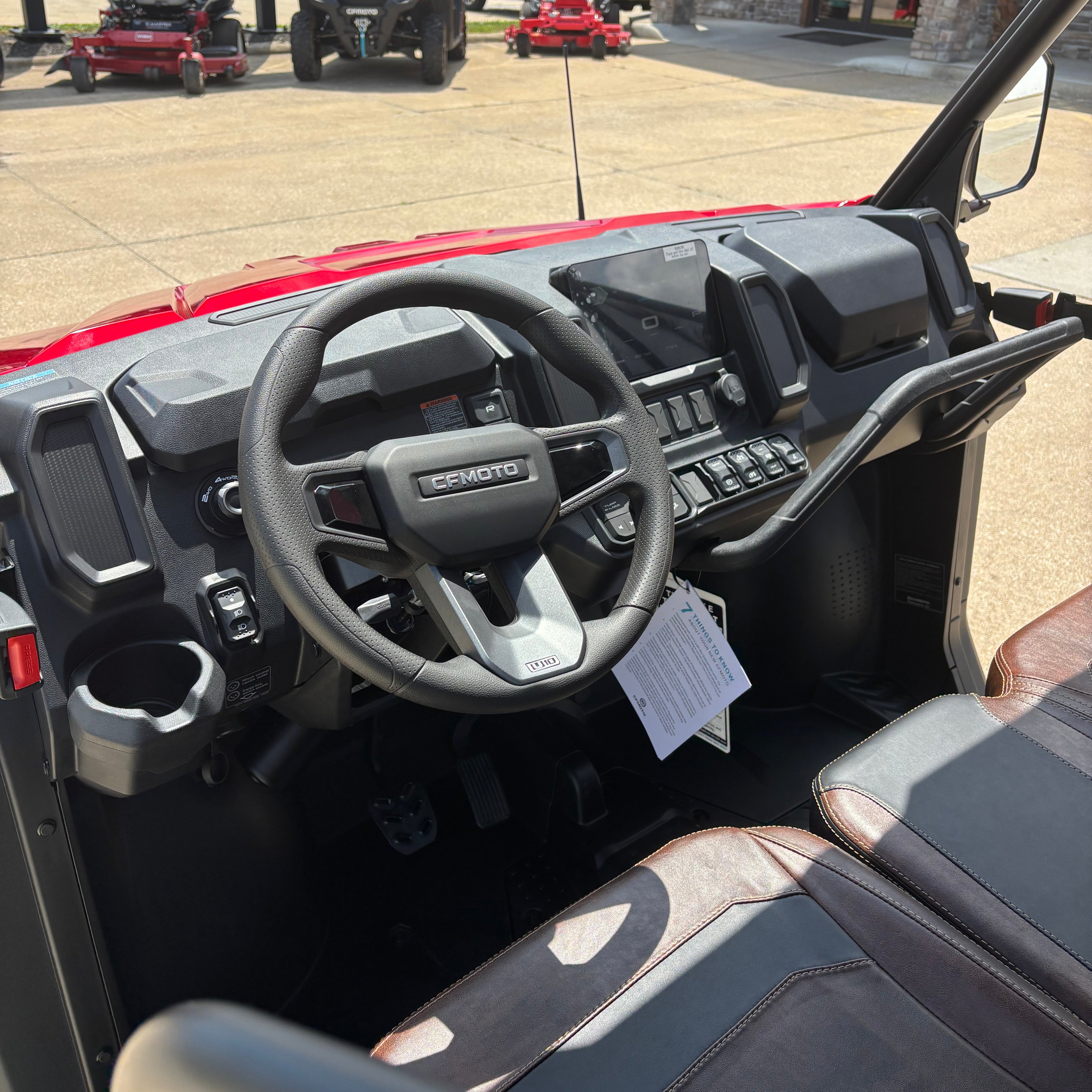 Cfmoto Uforce u10 pro dash and steering wheel